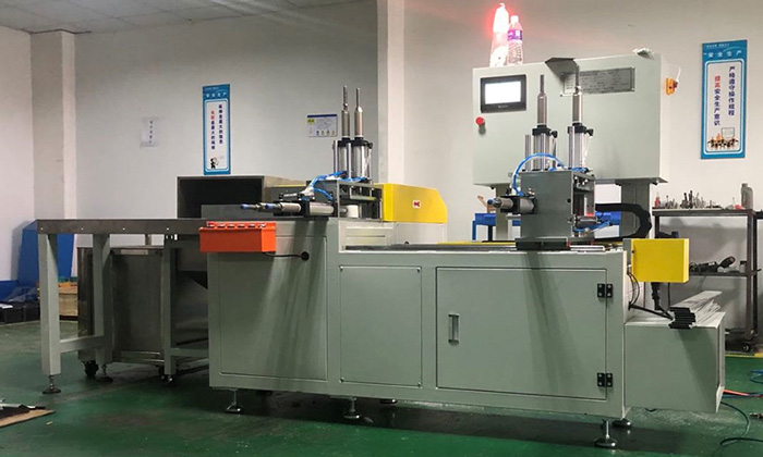 雙德譽(yù)全自動(dòng)鋸切機(jī) SDY-Q350 雙德譽(yù)全自動(dòng)鋸切機(jī) SDY-Q350