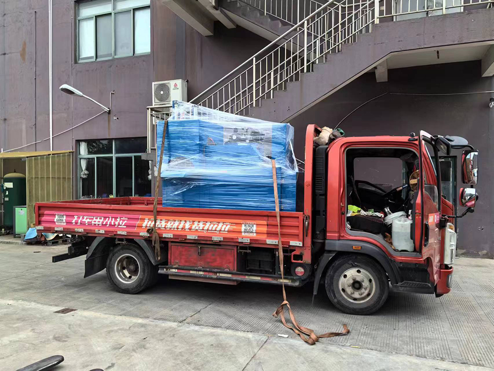 客戶非標(biāo)定制的壓鑄鋁切割機(jī)SDY-MK600出庫了