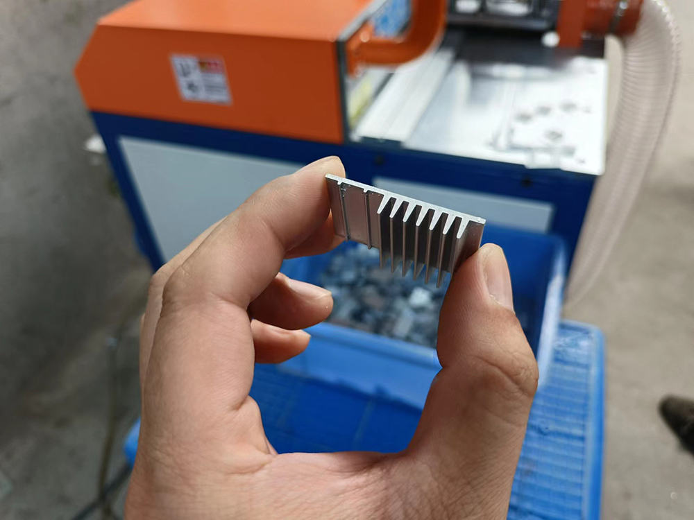 小型型材切割機(jī)SDY-Q350-2