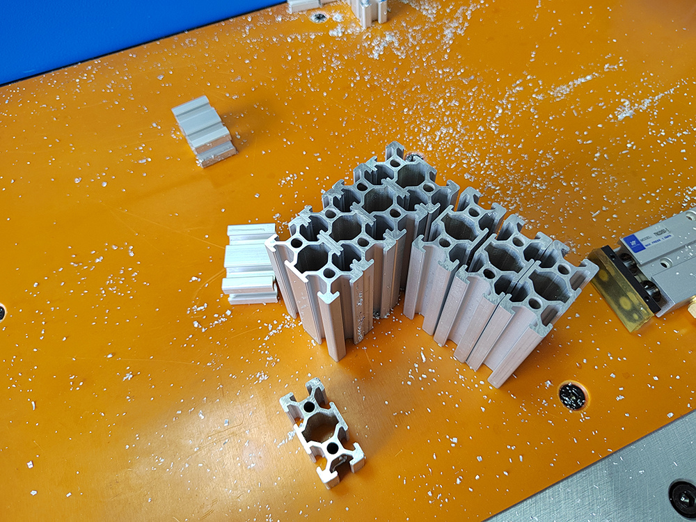 鋁型材切割機(jī)材料